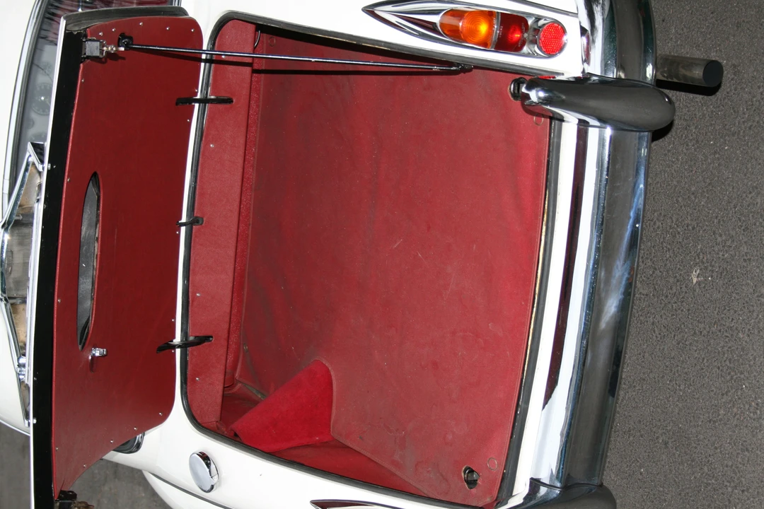 1959 Jaguar XK150 S - Image 14 of 30
