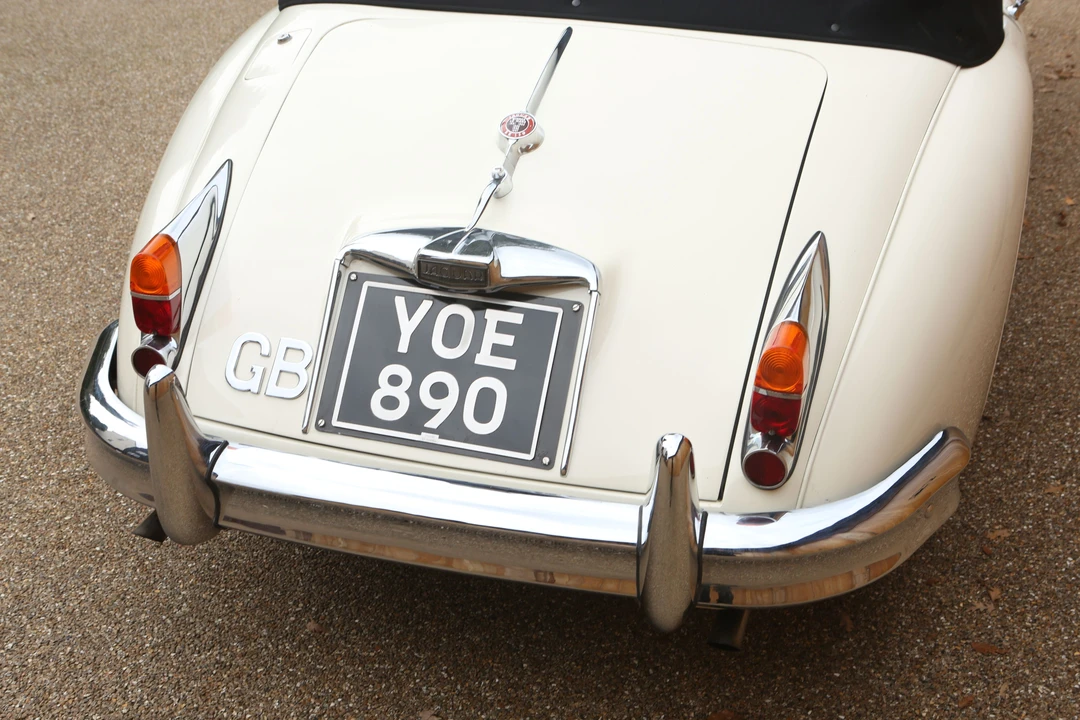 1959 Jaguar XK150 S - Image 8 of 19