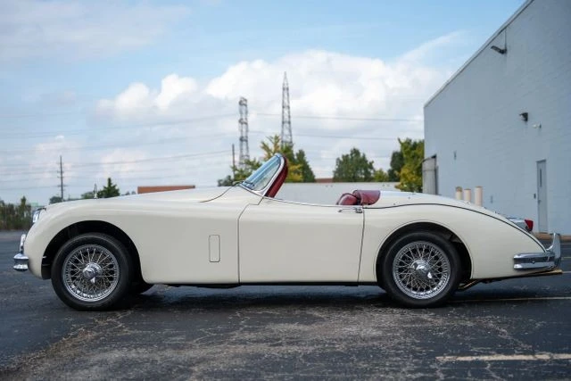 1959 Jaguar XK - Image 12 of 21