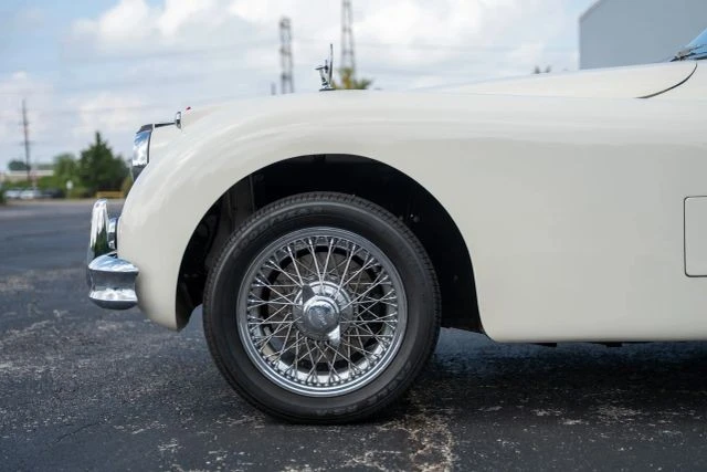 1959 Jaguar XK - Image 13 of 21