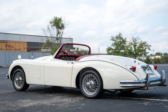 1959 Jaguar XK - Image 11 of 21