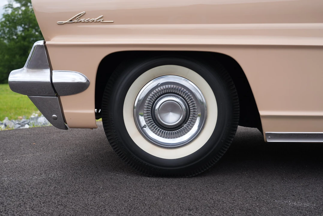 1959 Lincoln Capri - Image 11 of 31
