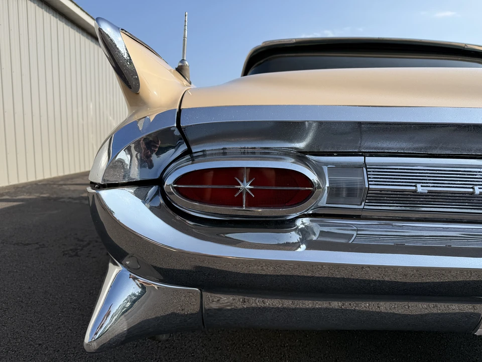 1959 Lincoln Capri - Image 23 of 31