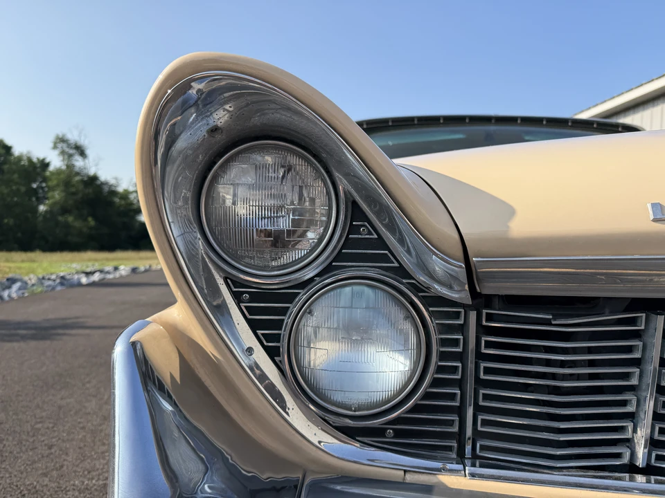 1959 Lincoln Capri - Image 17 of 31