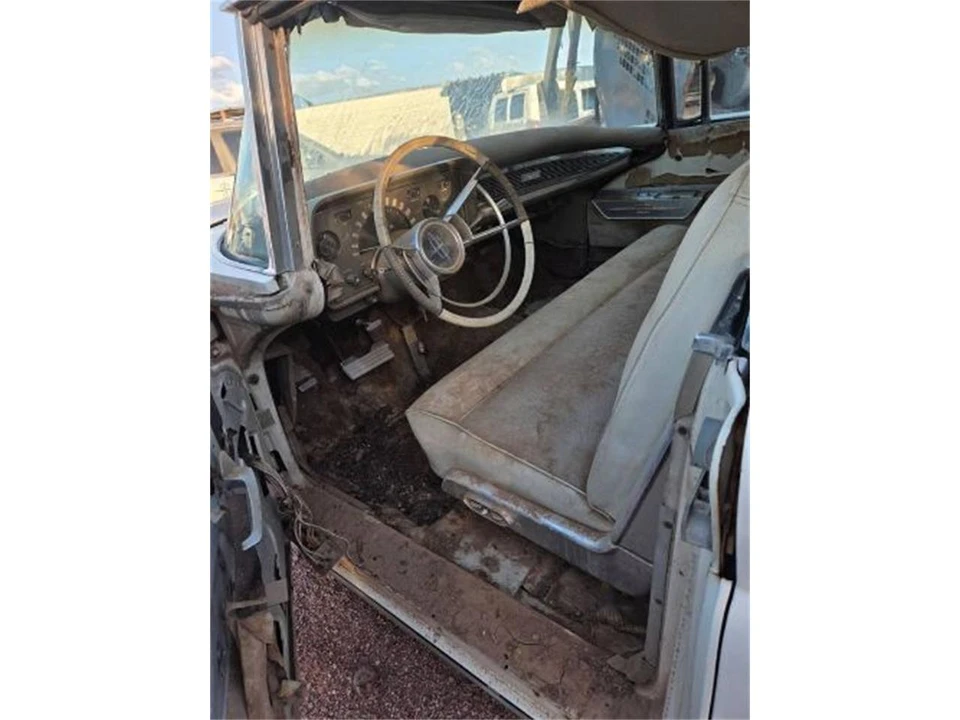 1959 Lincoln Continental 3rd Gen - Image 2 of 18