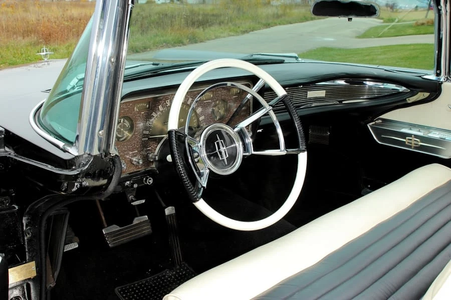 1959 Lincoln Continental 3rd Gen - Image 4 of 12