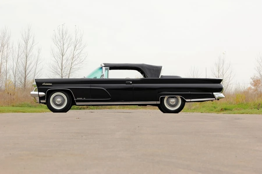 1959 Lincoln Continental 3rd Gen - Image 11 of 12