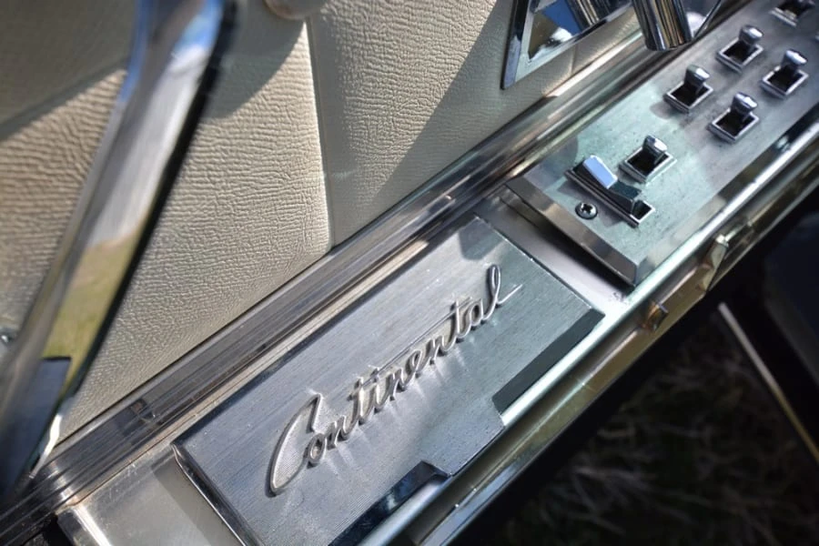 1959 Lincoln Continental 3rd Gen - Image 7 of 12