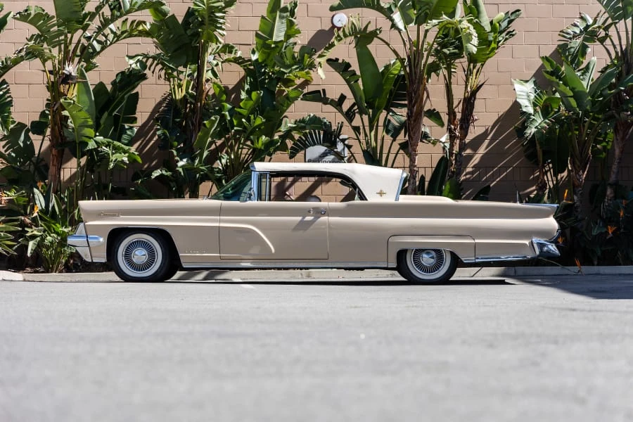 1959 Lincoln Continental 3rd Gen - Image 2 of 31
