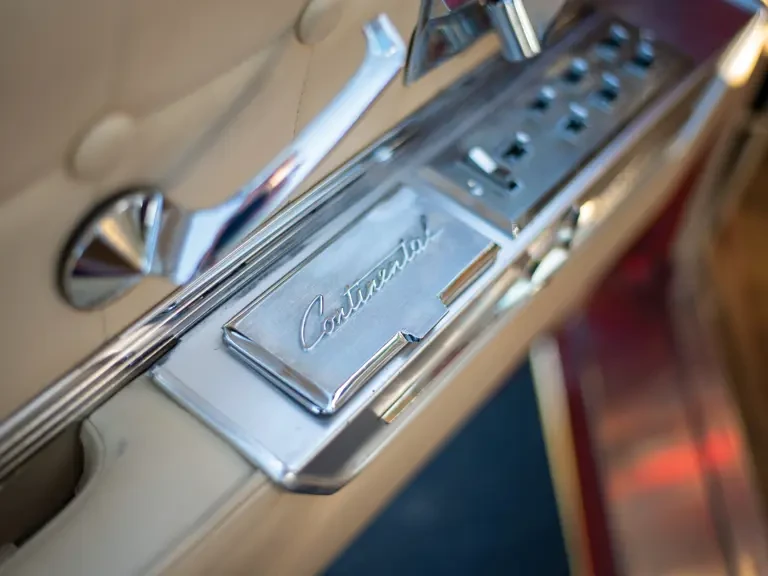 1959 Lincoln Continental Mark Series - Image 17 of 25