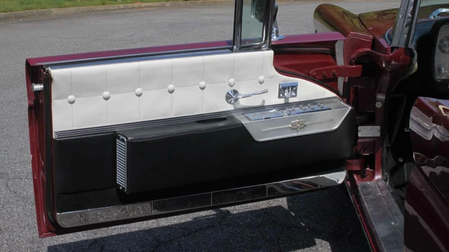 1959 Lincoln Continental Mark Series - Image 10 of 31