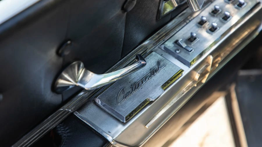 1959 Lincoln Continental Mark Series - Image 9 of 14