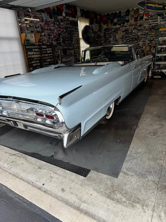 1959 Lincoln Continental Mark Series - Image 2 of 3