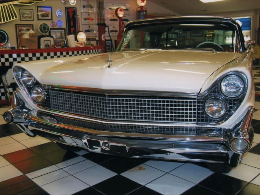 1959 Lincoln Continental 3rd Gen - Image 3 of 10