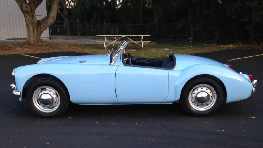 1959 MG MGA 1500 - Image 2 of 12