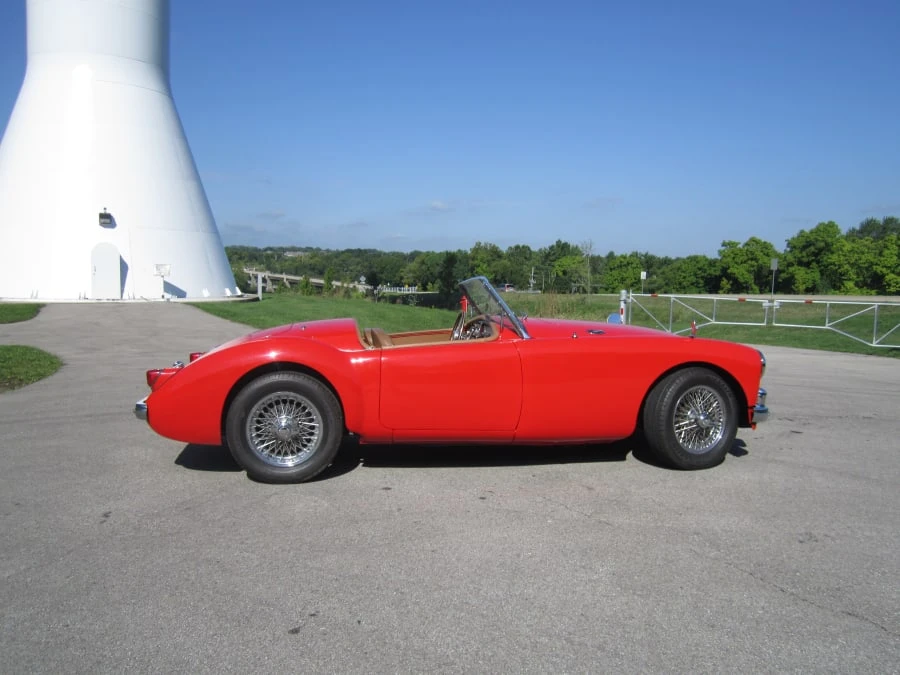 1959 MG MGA - Image 2 of 8