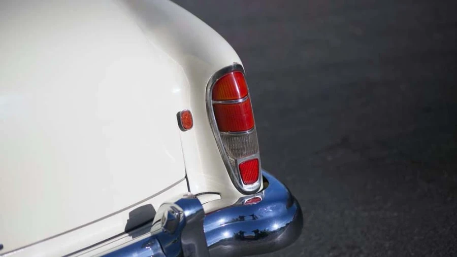 1959 Mercedes-Benz W186 & W189 Adenauer - Image 10 of 12