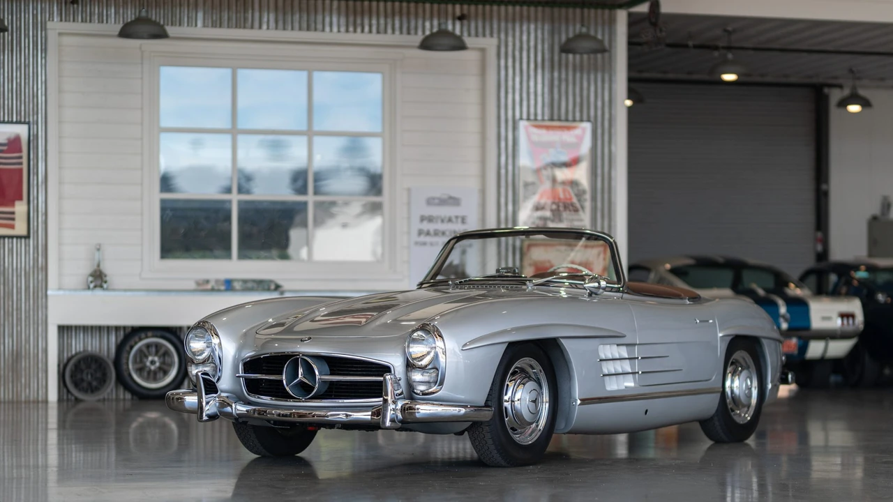 1959 Mercedes-Benz 300SL Roadster - Image 30 of 31