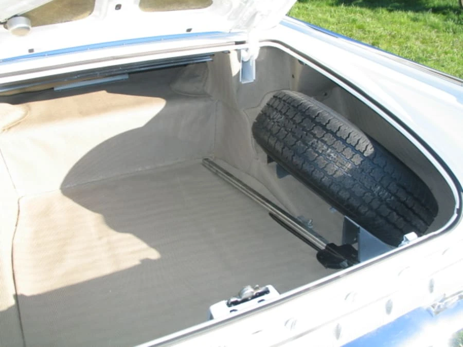 1959 Oldsmobile 98 - Image 8 of 12