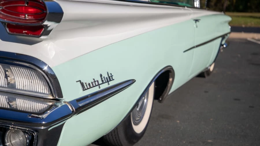 1959 Oldsmobile 98 - Image 17 of 20