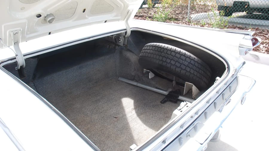 1959 Oldsmobile 98 - Image 7 of 8