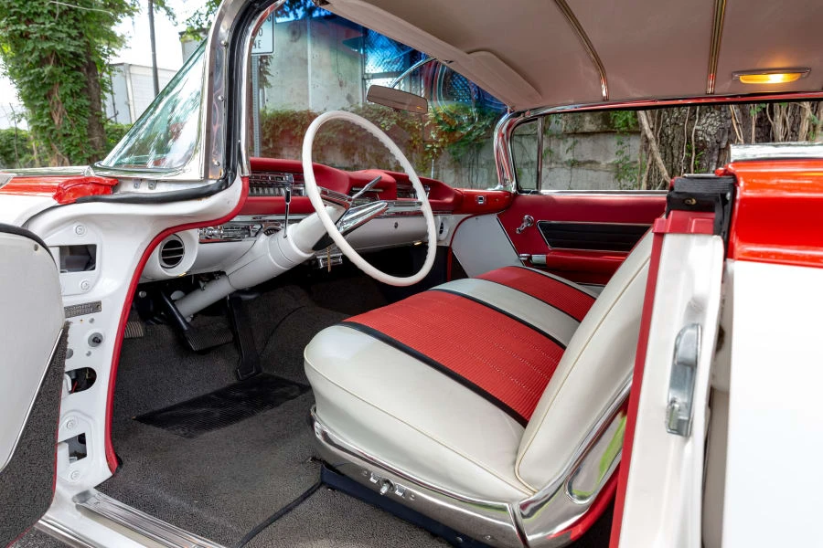 1959 Oldsmobile 98 - Image 30 of 31
