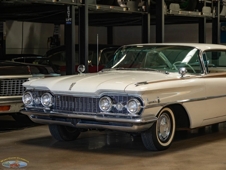 1959 Oldsmobile 88 - Image 9 of 31