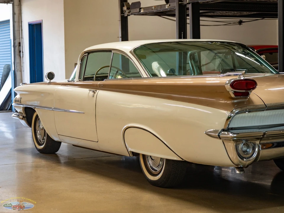 1959 Oldsmobile 88 - Image 17 of 31