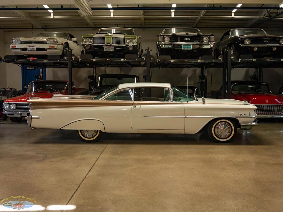 1959 Oldsmobile 88 - Image 3 of 31