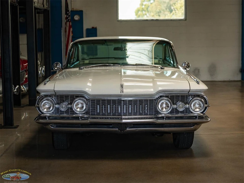 1959 Oldsmobile 88 - Image 13 of 31