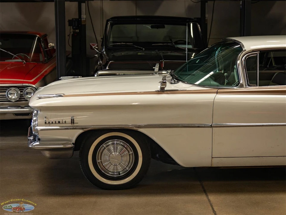 1959 Oldsmobile 88 - Image 5 of 31