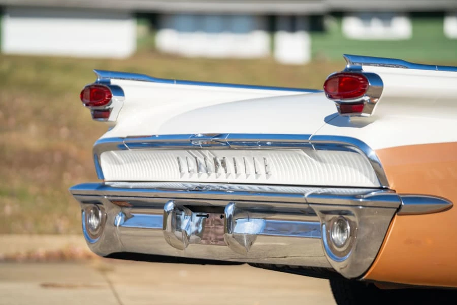 1959 Oldsmobile 88 - Image 12 of 18