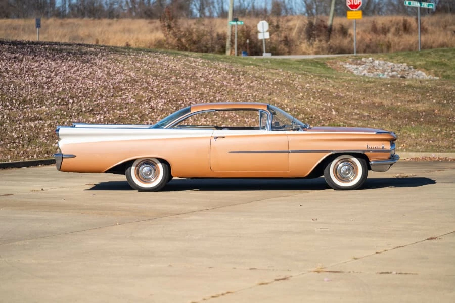 1959 Oldsmobile 88 - Image 2 of 18