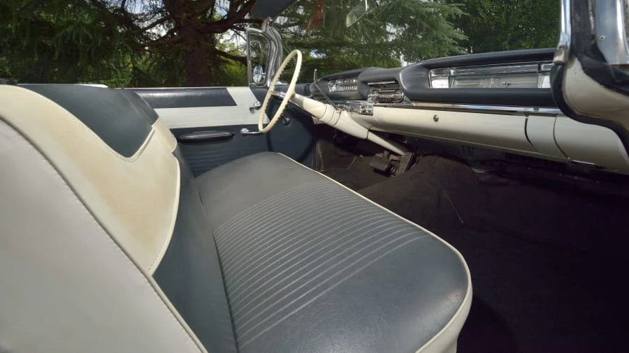1959 Oldsmobile 88 - Image 5 of 21