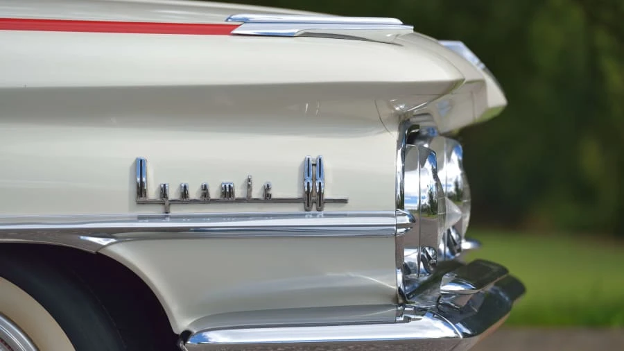 1959 Oldsmobile 88 - Image 10 of 21