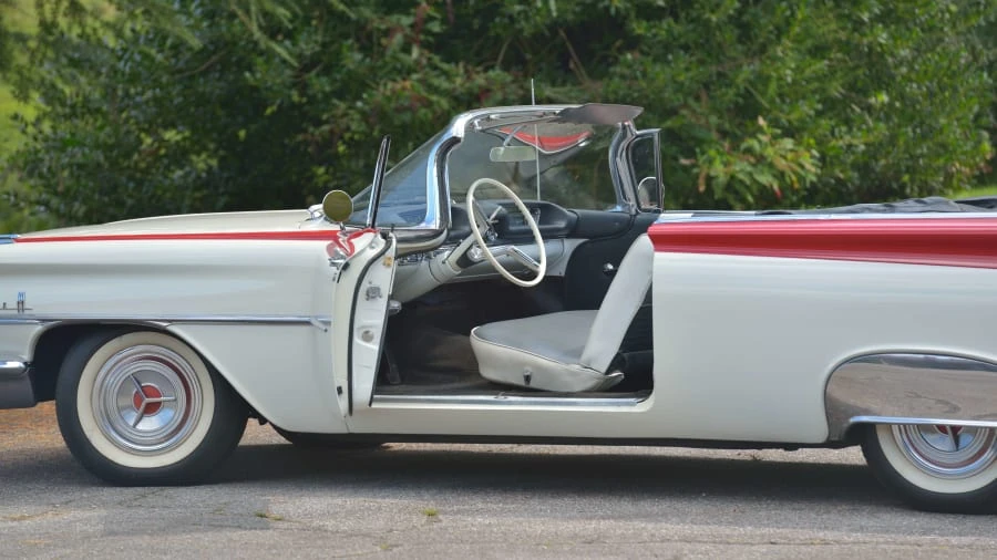 1959 Oldsmobile 88 - Image 18 of 21