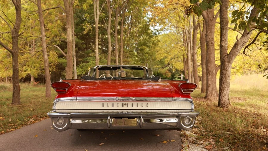 1959 Oldsmobile 88 - Image 3 of 12