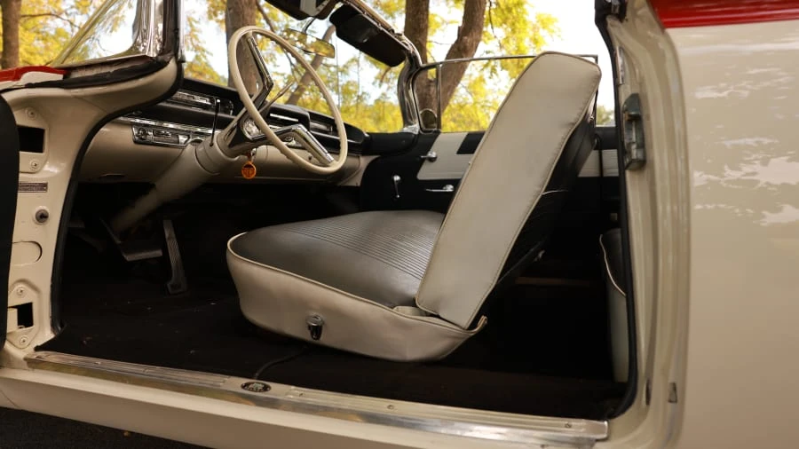 1959 Oldsmobile 88 - Image 6 of 12