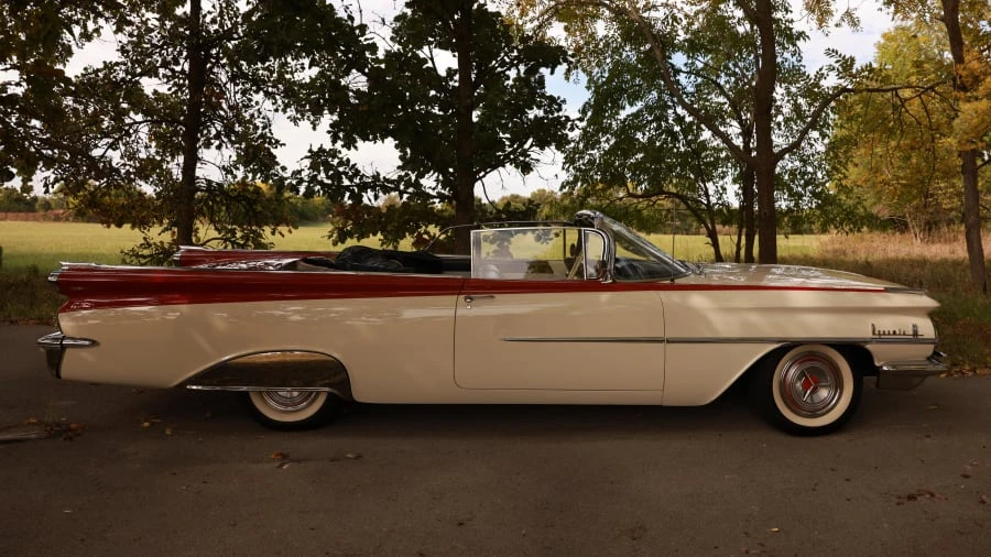 1959 Oldsmobile 88 - Image 2 of 12