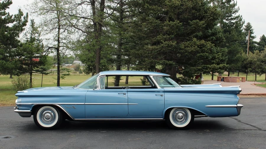 1959 Oldsmobile 88 - Image 2 of 12