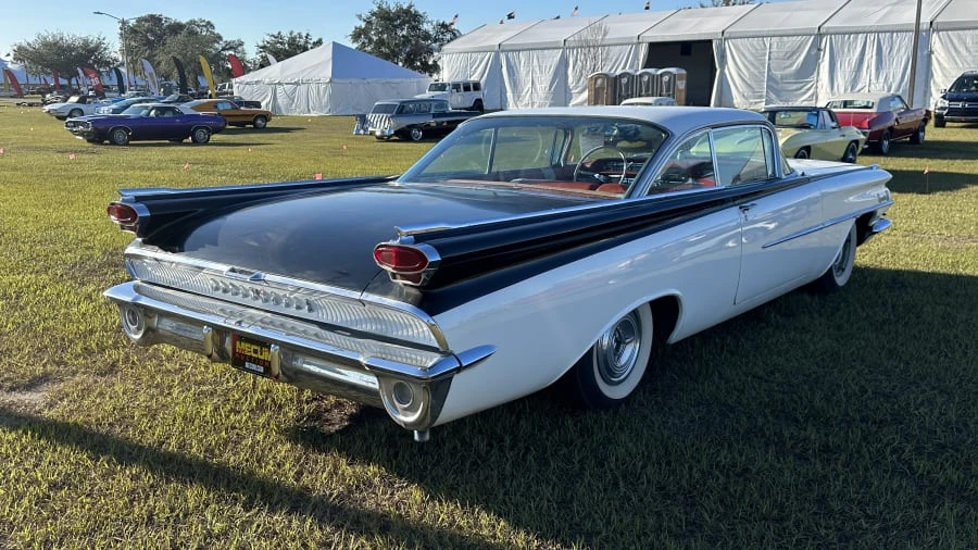 1959 Oldsmobile 88 - Image 2 of 6