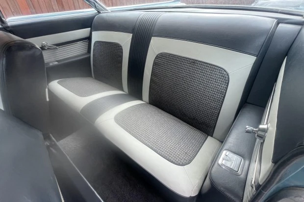 1959 Oldsmobile 88 - Image 4 of 7
