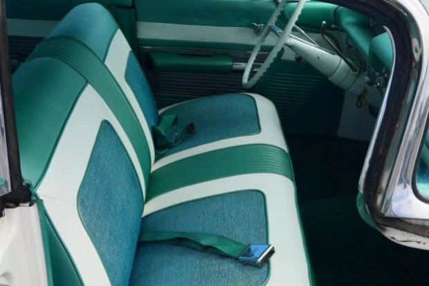 1959 Oldsmobile 88 - Image 4 of 8