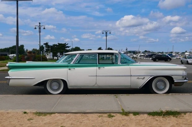 1959 Oldsmobile 88 - Image 3 of 8
