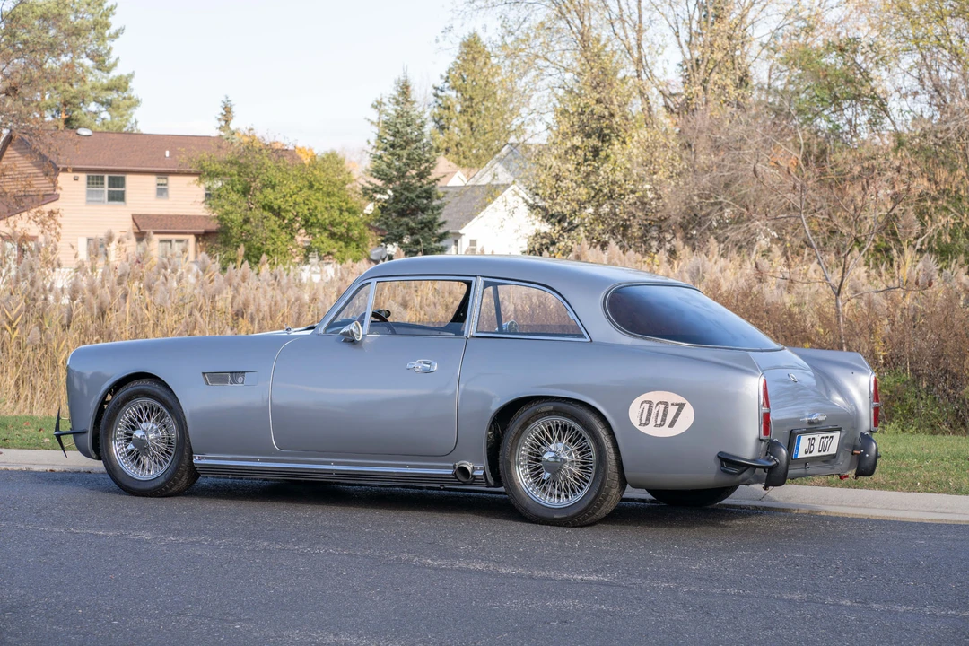 1959 Peerless - Image 7 of 31
