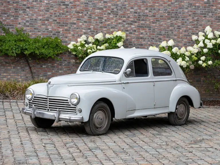 1959 Peugeot 504 - Image 2 of 31