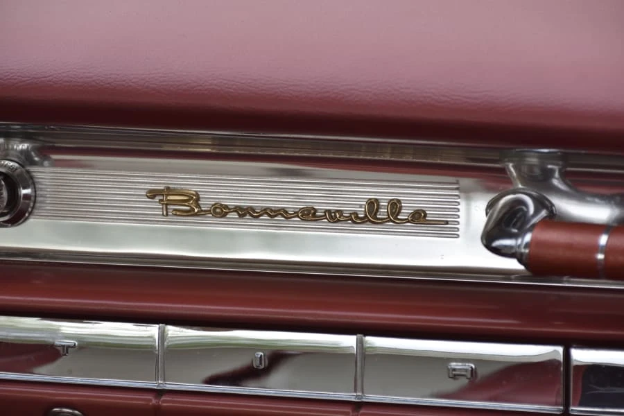 1959 Pontiac Bonneville 1st Gen - Image 21 of 29