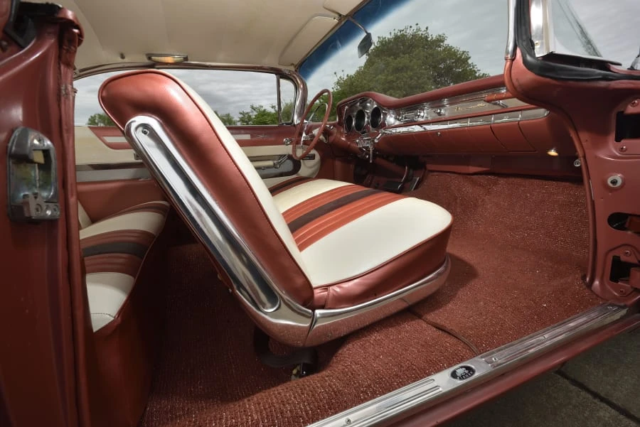 1959 Pontiac Bonneville 1st Gen - Image 23 of 29