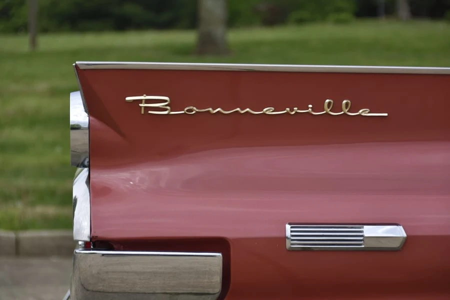 1959 Pontiac Bonneville 1st Gen - Image 10 of 29