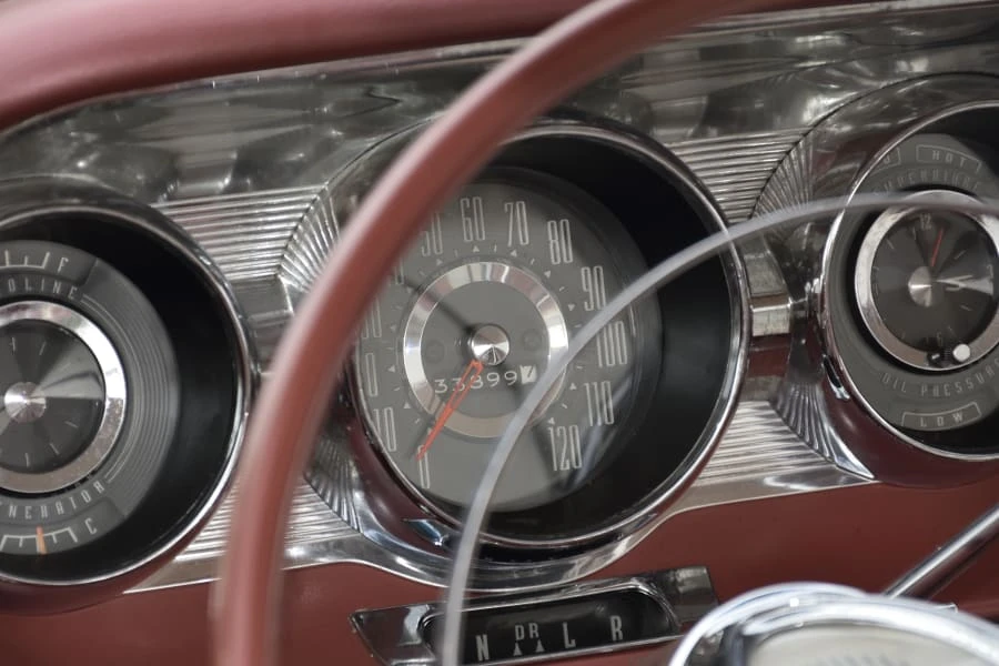 1959 Pontiac Bonneville 1st Gen - Image 24 of 29